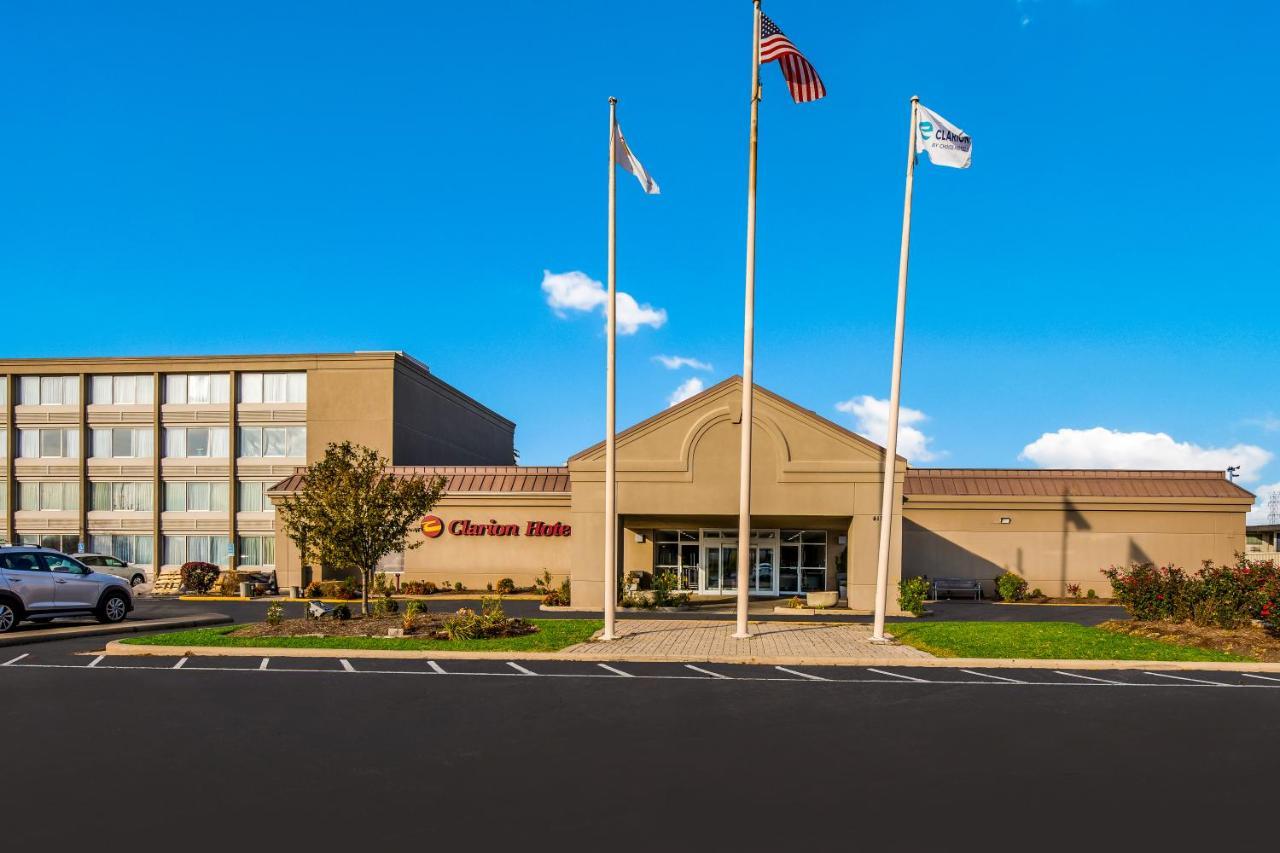 Clarion Hotel & Convention Center Joliet Exterior foto
