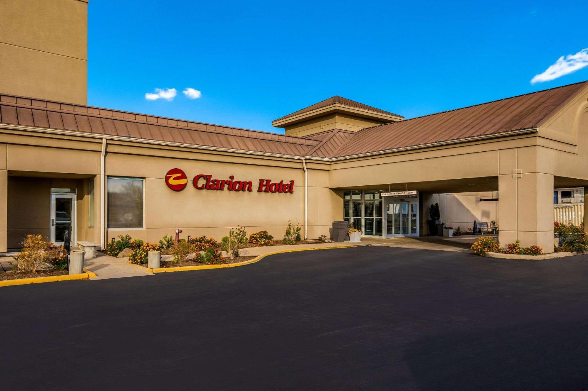 Clarion Hotel & Convention Center Joliet Exterior foto